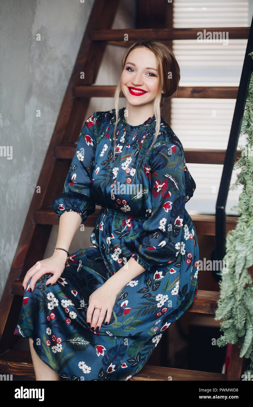 Female model in a blue dress hi-res stock photography and images - Alamy Female model in a blue dress hi-res stock photography and images - Alamy