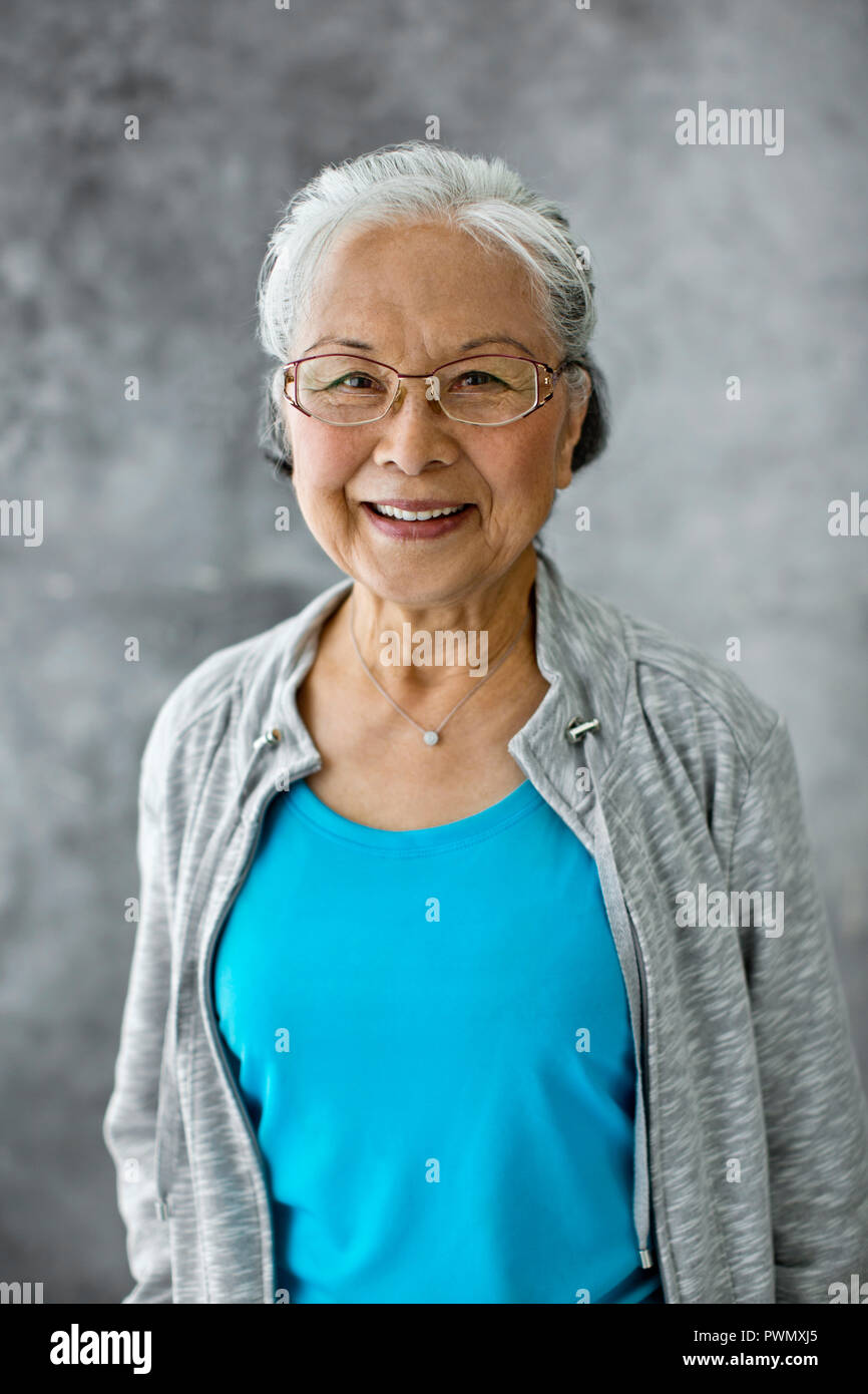 Old asian woman seventy hi-res stock photography and images - Alamy