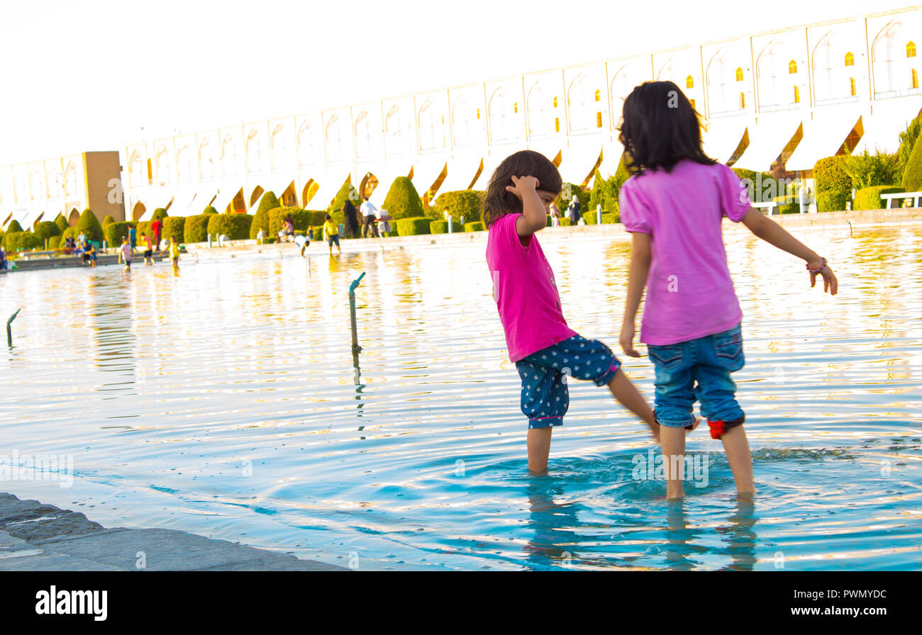 Childs Play In The Water Stock Photo Alamy childs-play-in-the-water-stock-photo-alamy