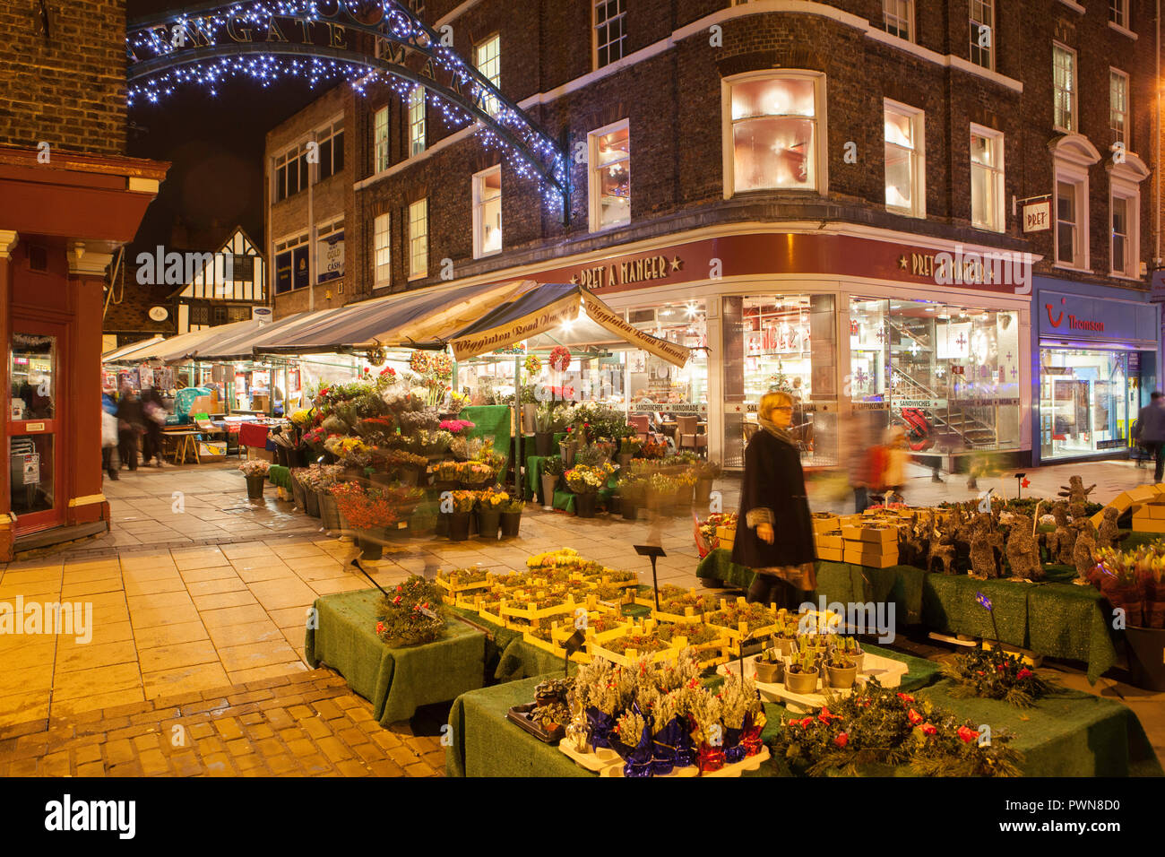 Flower stall at Newgate Market on Parliament Street in York at Christmas Stock Photo