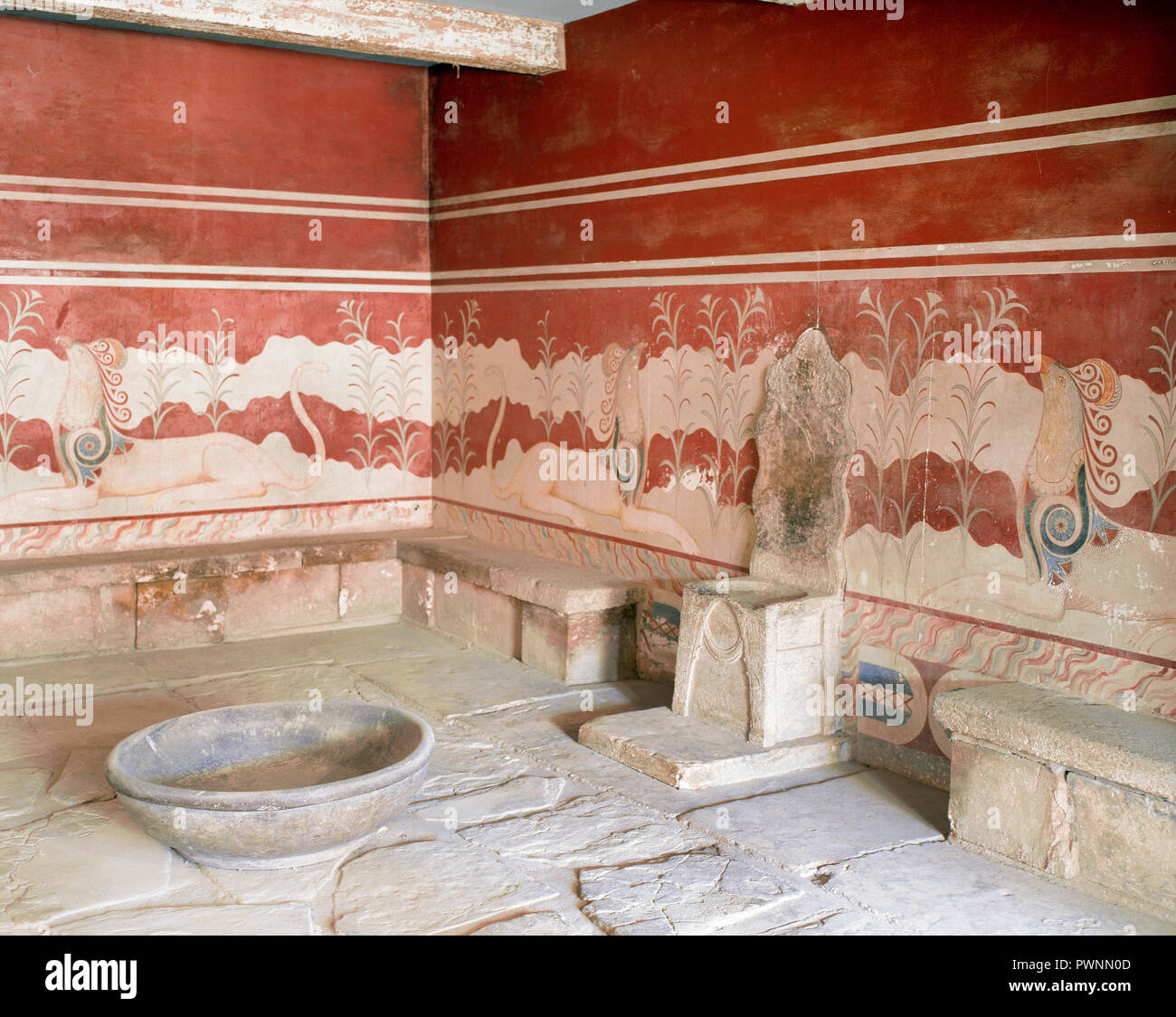 Greece, Crete. Palace of Knossos (1700-1450 BC). Throne Room, 15th century BC. Stock Photo