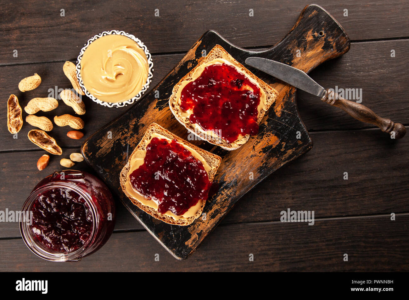 Peanut butter and jelly sandwich Stock Photo - Alamy