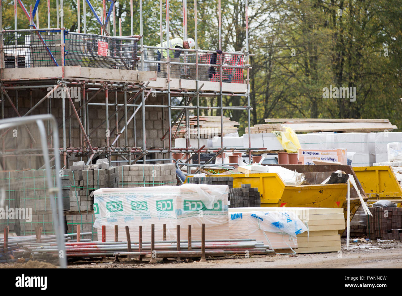 Crest nicholson for sale hires stock photography and images Alamy