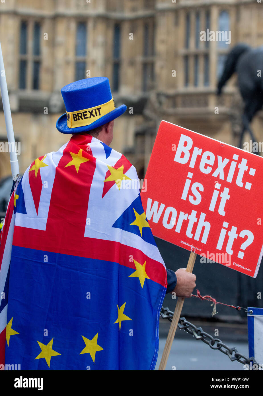London, UK. 17th Oct 2018. Anti-Brexit campaigners outside Parliament on the day Theresa May goes to Brussels to try to get a deal on Brexit with the EU27. Brexit Demonstration, Parliament, London, Credit: Tommy London/Alamy Live News Stock Photo