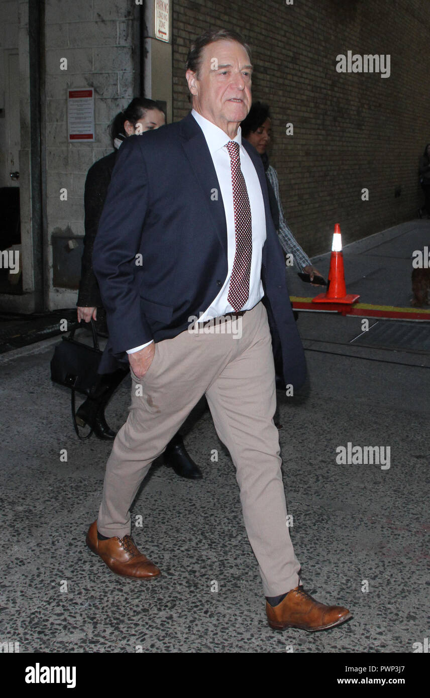 New York, Ny, Usa. 17Th Oct, 2018. John Goodman Seen After An Appearance On  Live With Kelly & Ryan Promoting The Conners On October 17, 2018 In New  York City. Credit: Rw/Media New York, Ny, Usa. 17Th Oct, 2018. John Goodman Seen After An Appearance On  Live With Kelly & Ryan Promoting The Conners On October 17, 2018 In New  York City. Credit: Rw/Media