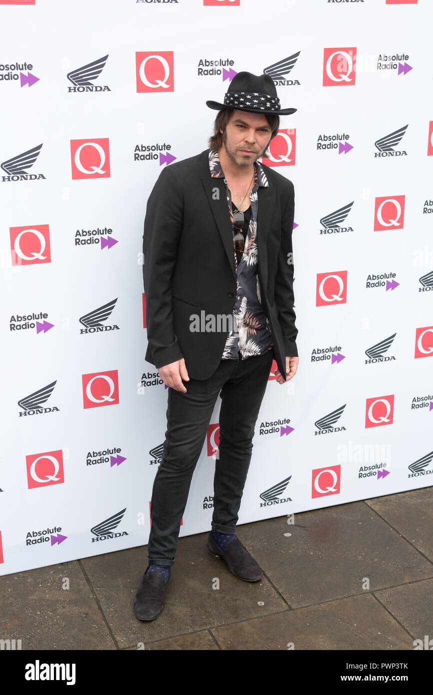 London, UK. 17th Oct, 2018. The Round House Chalk Farm  London Uk 17th august 2018 Gaz Coombes arrives at the Q Awards 2018 in Association with Absolute Radio Credit: Dean Fardell / Alamy Live News Feed / Alamy Live News Stock Photo
