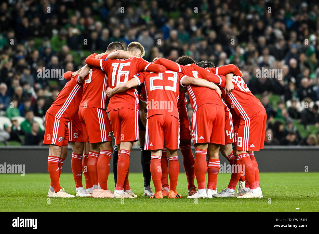 Soccer players praying hi-res stock photography and images - Alamy
