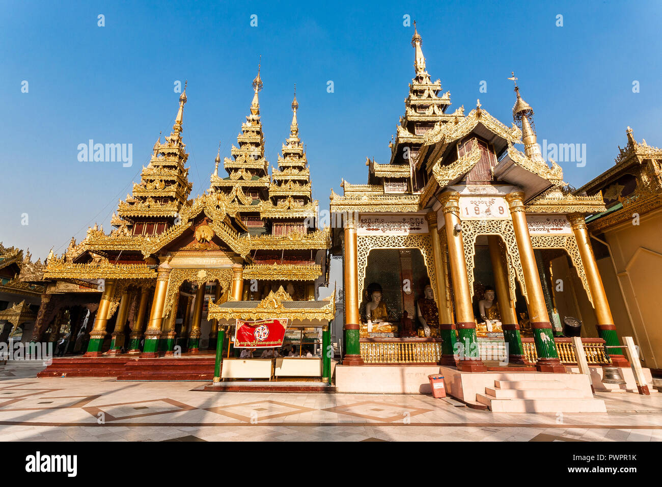 Shwedagon pagoda, Yangon, Myanmar Stock Photo