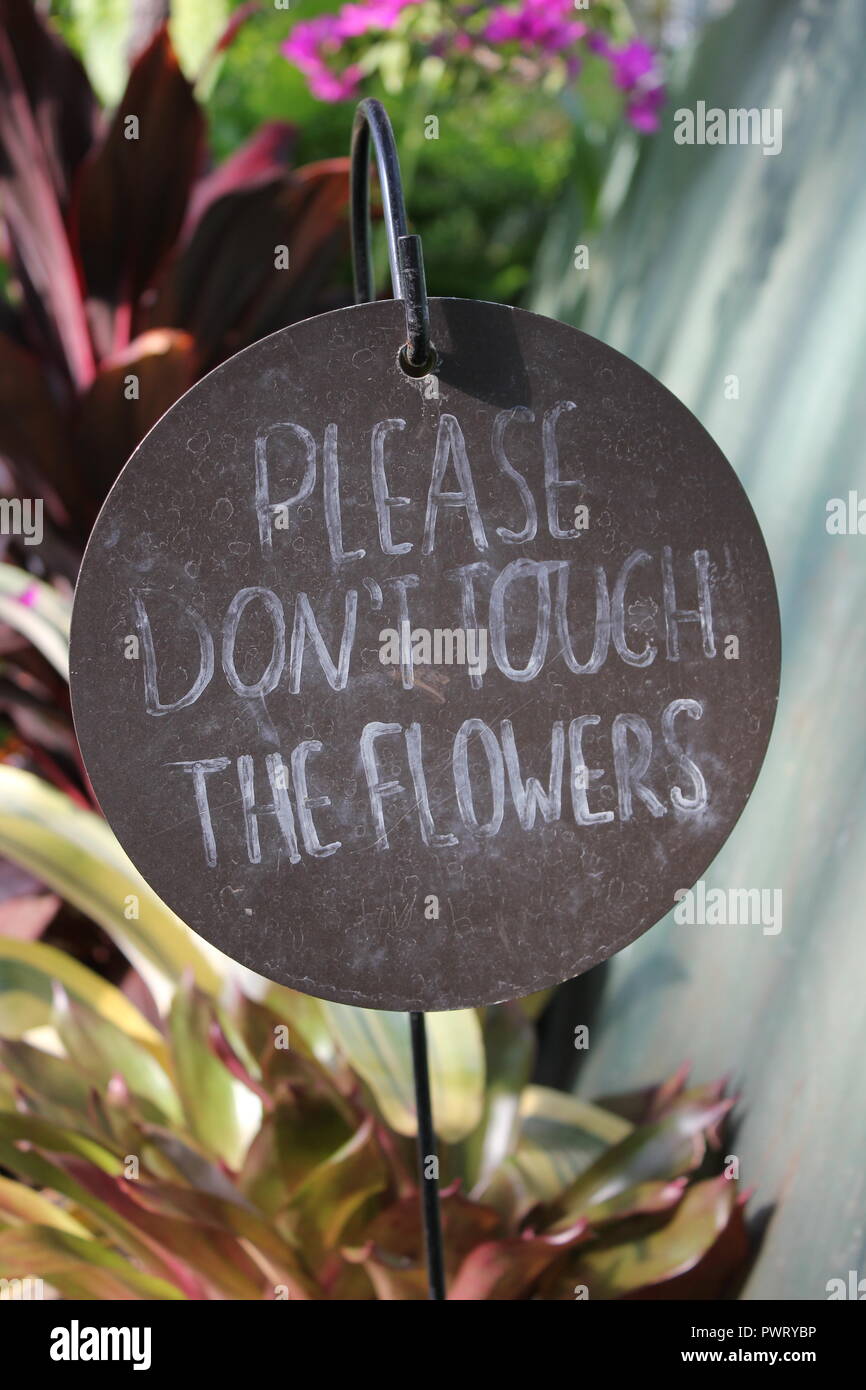 Dont Touch Sign High Resolution Stock Photography and Images Alamy