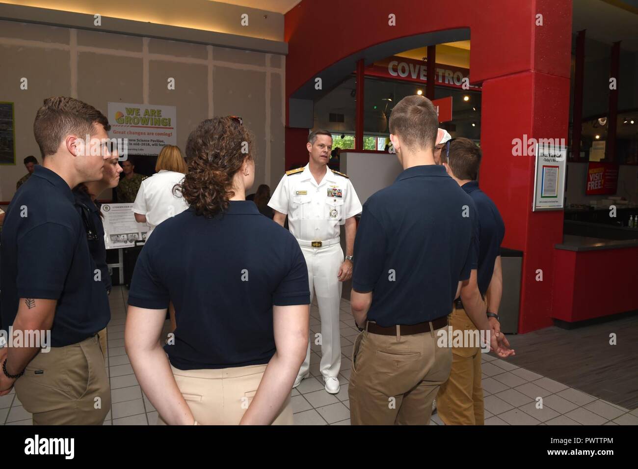 Carnegie science center hires stock photography and images Alamy