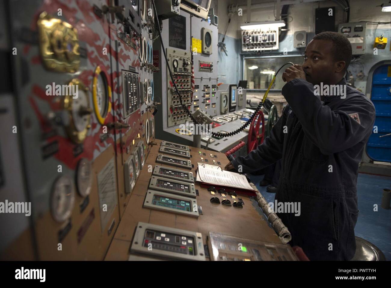 ATLANTIC OCEAN (June 20, 2017) Machinist’s Mate 2nd Class Cleon John ...