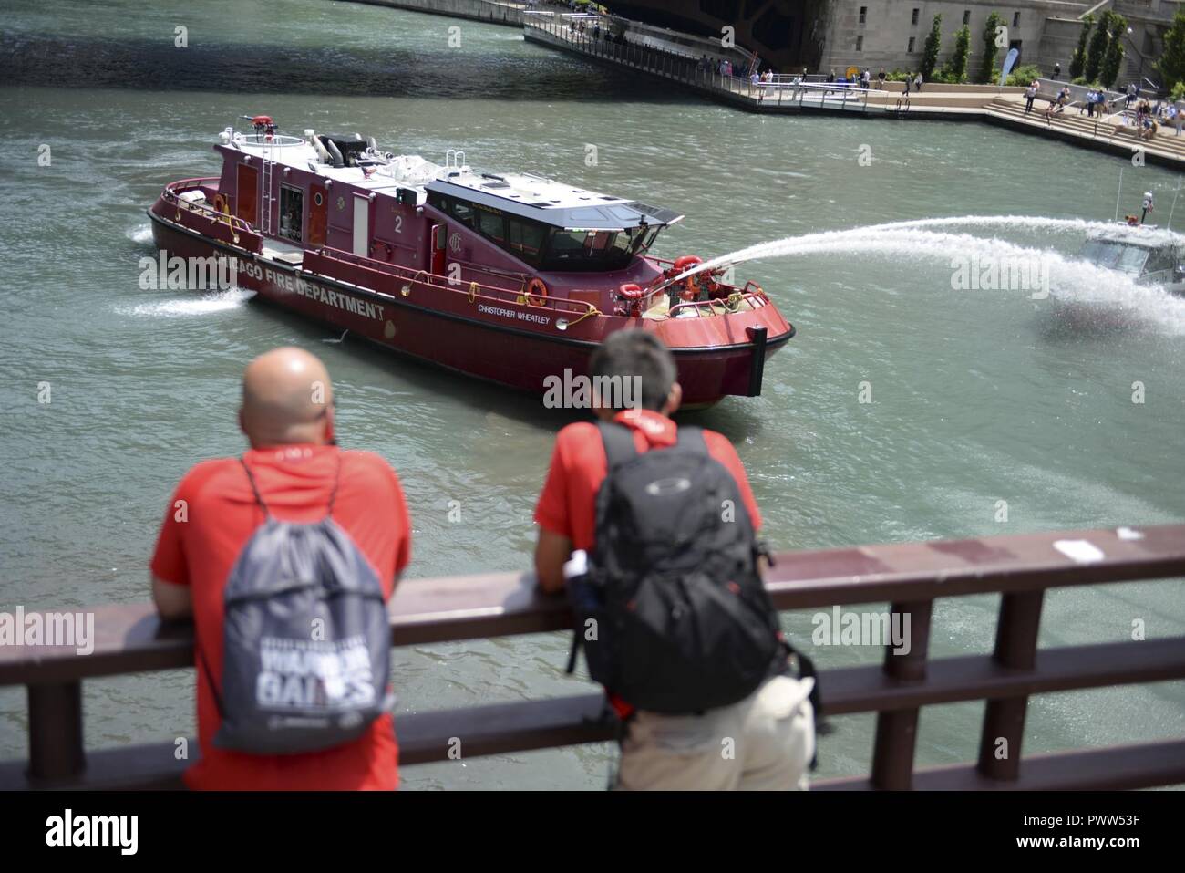 Chicago fire department boat hi-res stock photography and images - Alamy