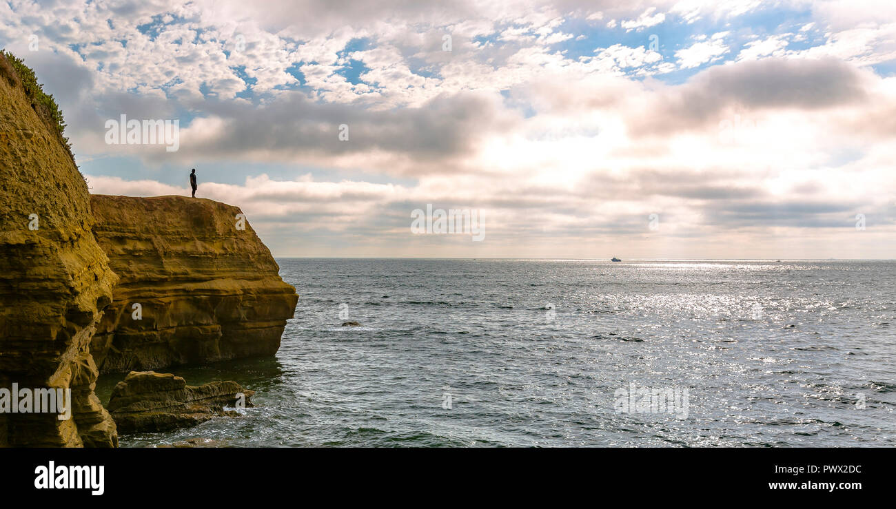 Man on a bluff overlooking ocean in La Jolla Stock Photo Alamy