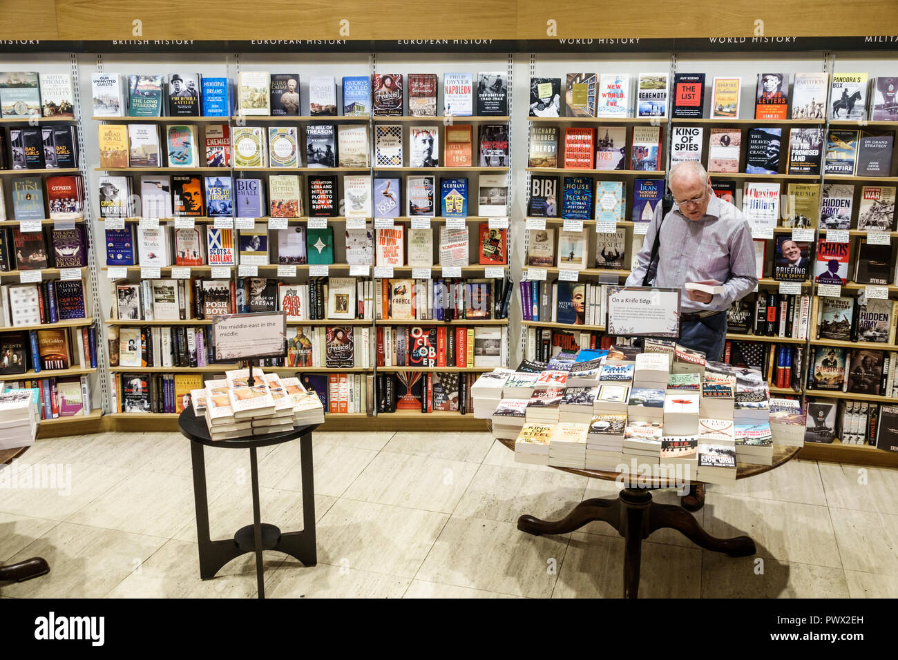 Waterstones Book Stock Photos & Waterstones Book Stock Images Alamy