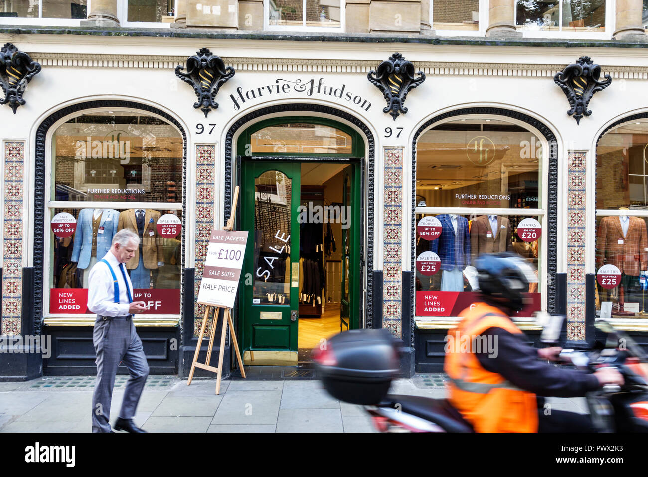London England,UK,West End St James's,Harvie & Hudson,shirt makers,tailoring,store,exterior,front entrance,shopping shopper shoppers shop shops market Stock Photo