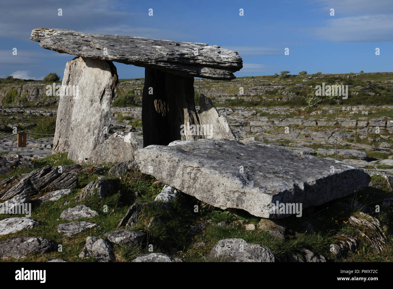 ancient burial chamber, wild atlantic way, county clare ireland Stock ...