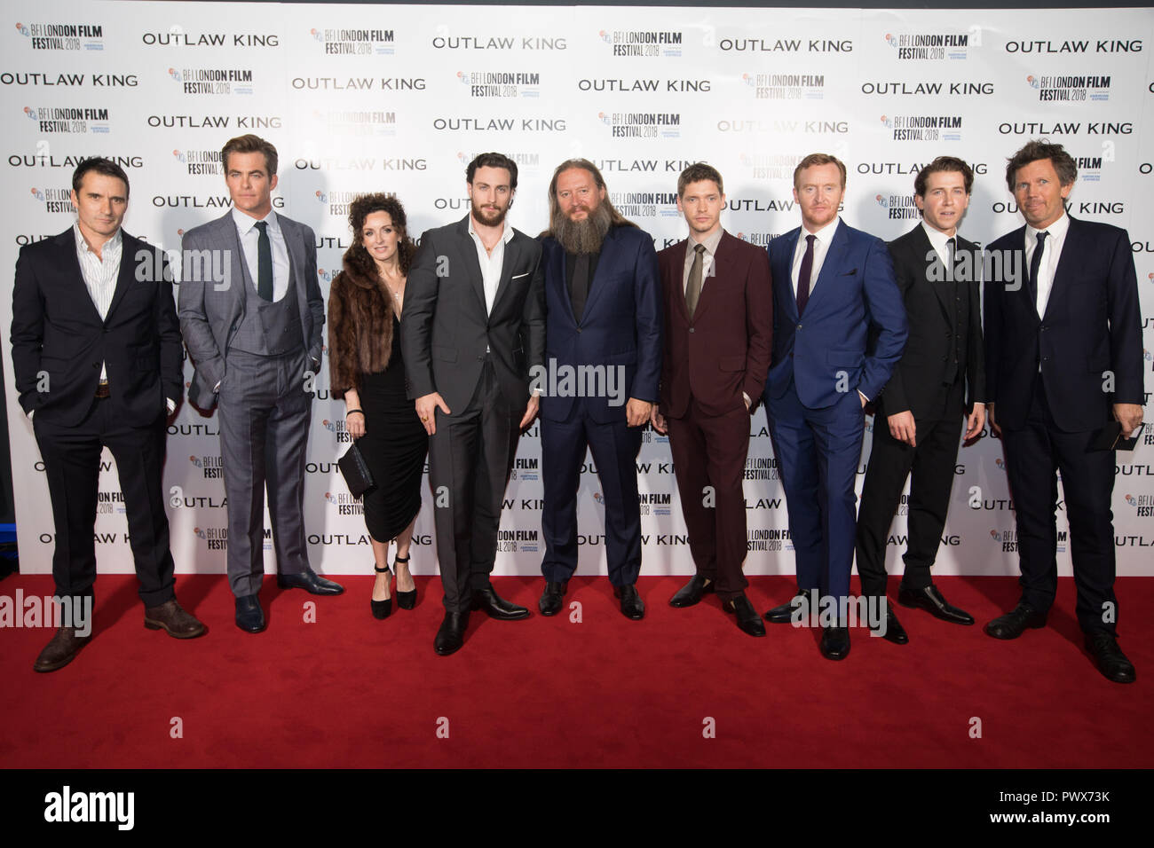 left-right Alastair Mackenzie, Chris Pine, Gillian Berrie, Aaron Taylor Johnson, David Mackenzie, Billy Howle, Tony Curran, Chris Fulton and Richard Brown at the European premiere of Outlaw King at Cineworld, Leicester Square for the 62nd BFI London Film Festival. PRESS ASSOCIATION Photo. Picture date: Wednesday October 17, 2018. Stock Photo