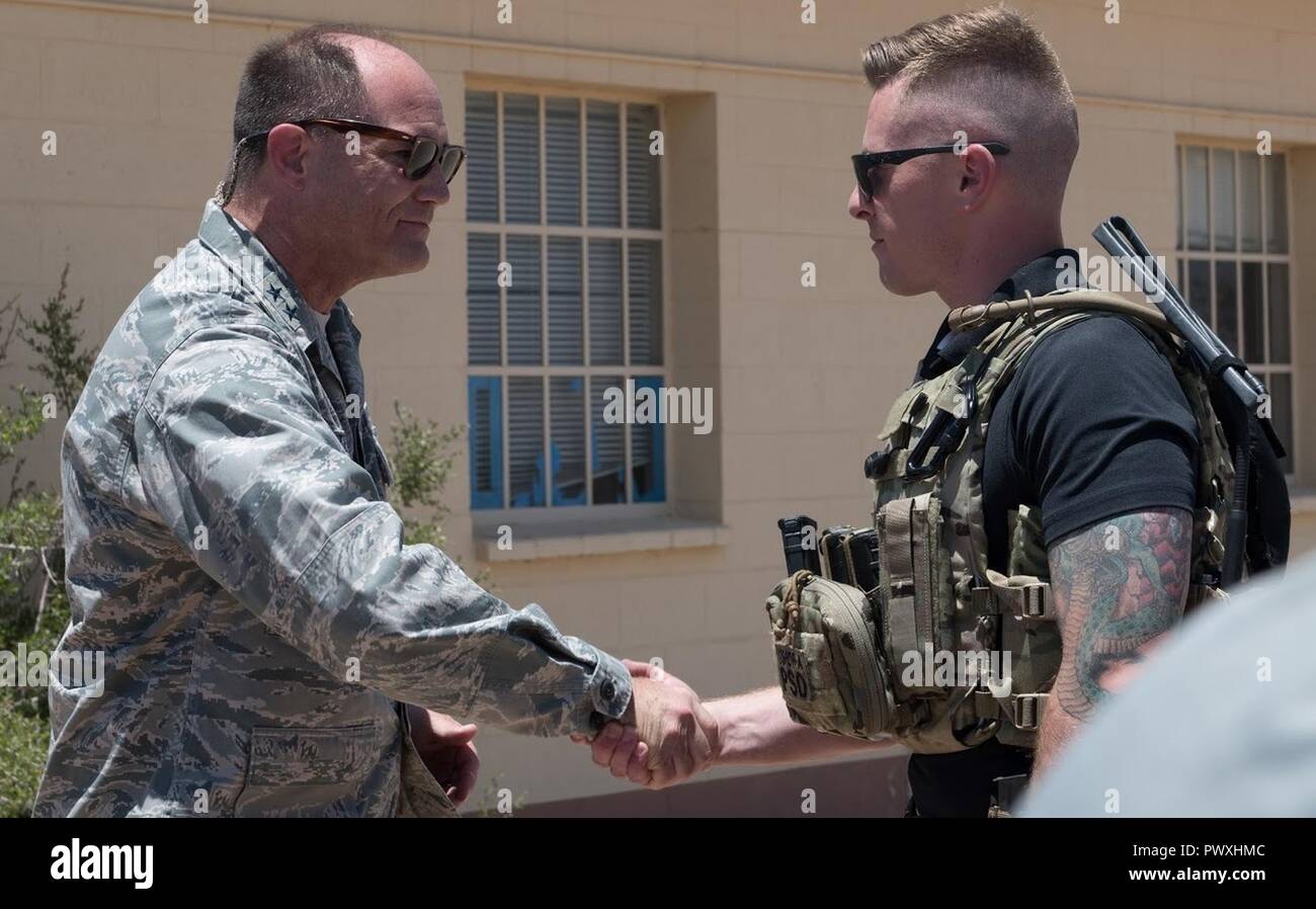 1186th military police company hires stock photography and images Alamy