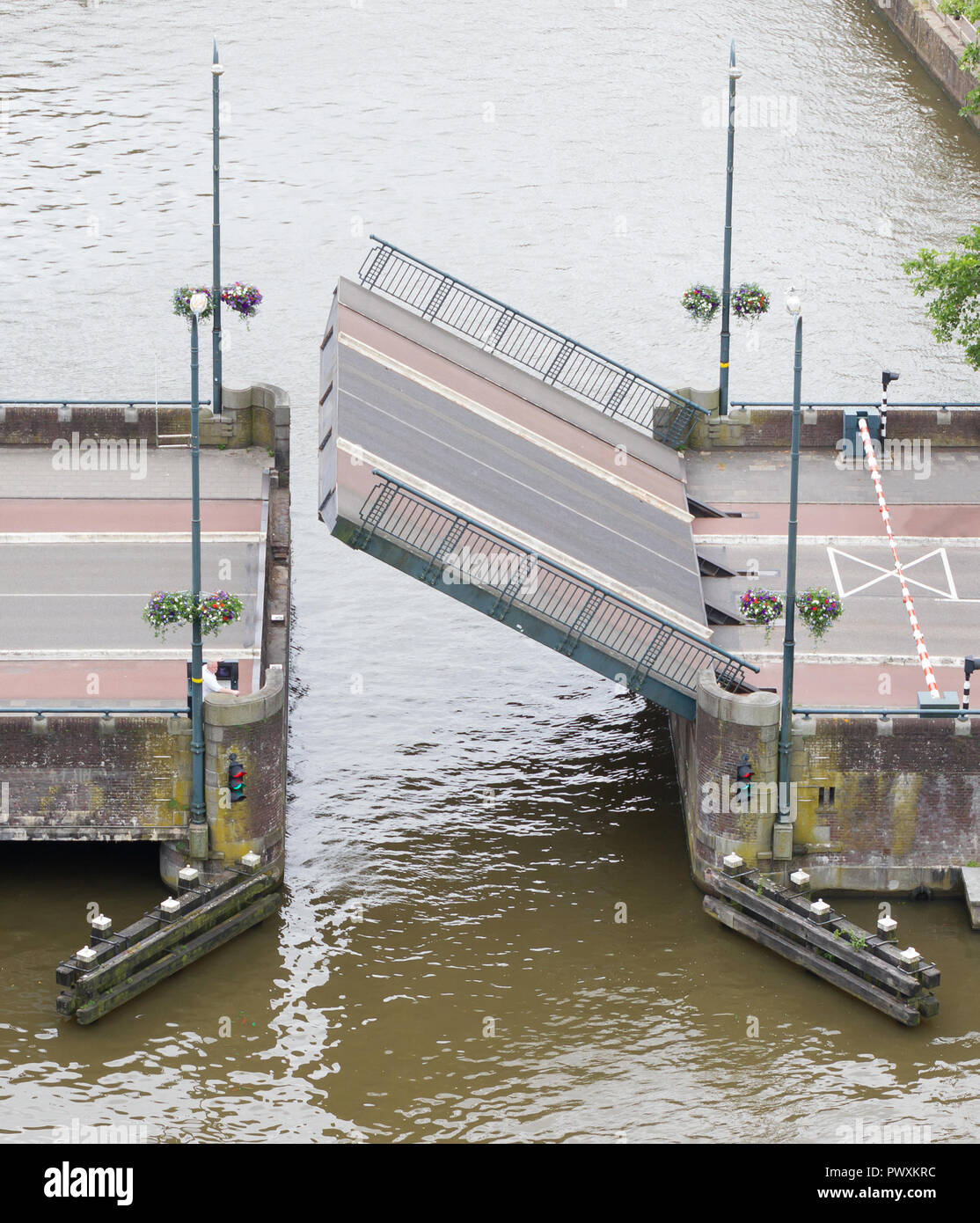 Open bridge in the Netherlands - Open for boats Stock Photo - Alamy