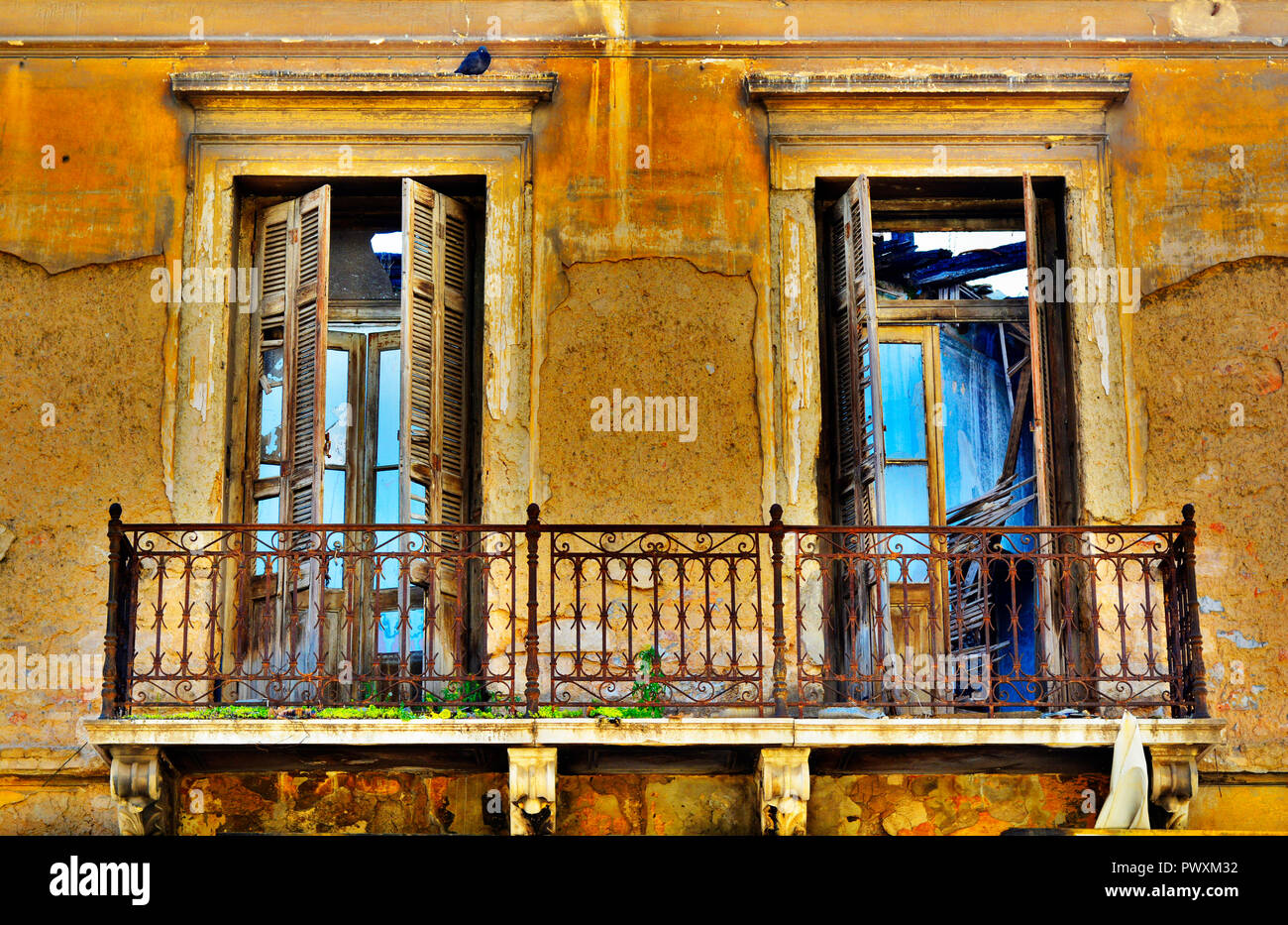 Windows in the City, Urban Exploration, Beauty of the Architectural ...
