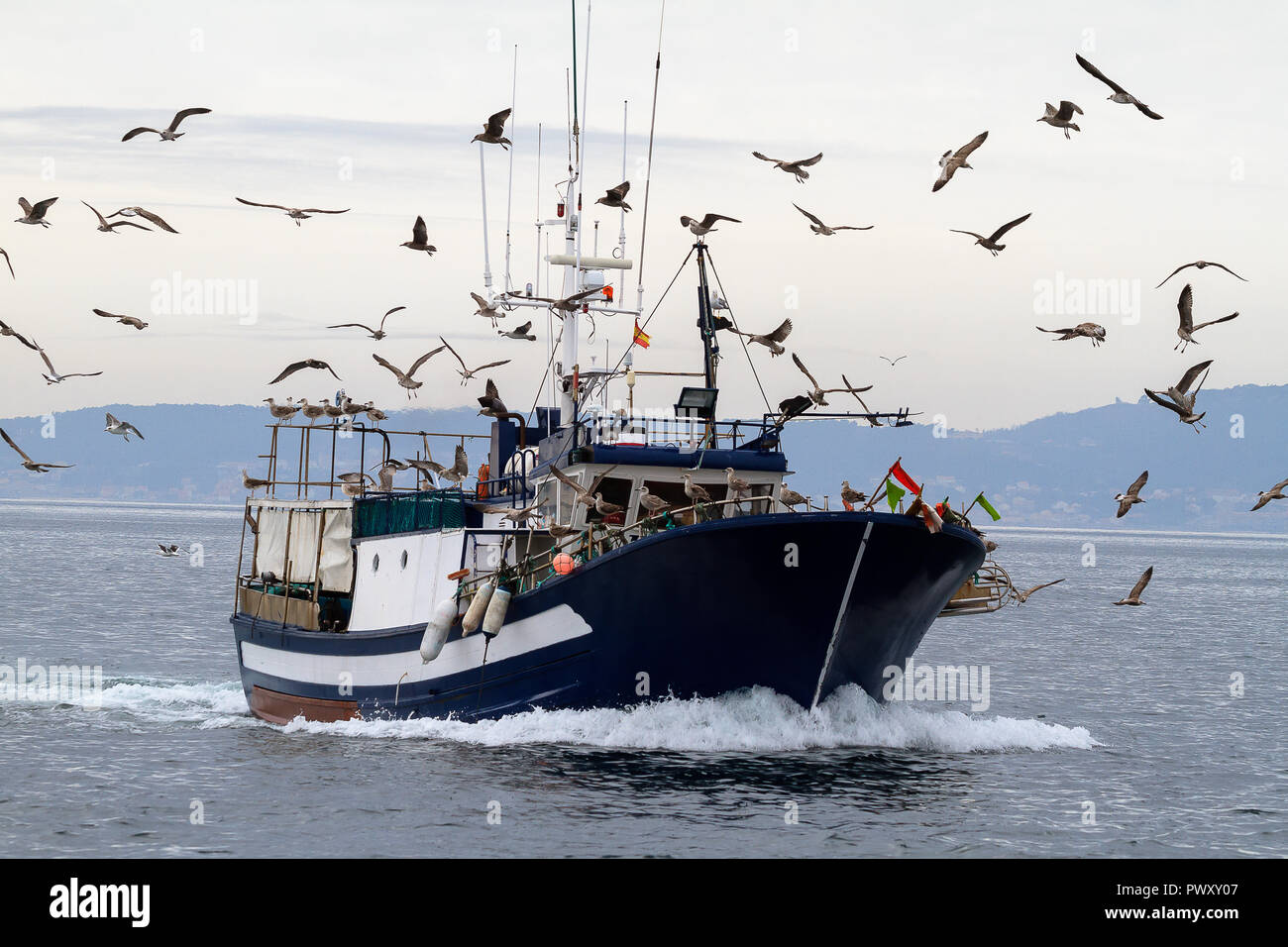 Barcos de pesca hi-res stock photography and images - Alamy