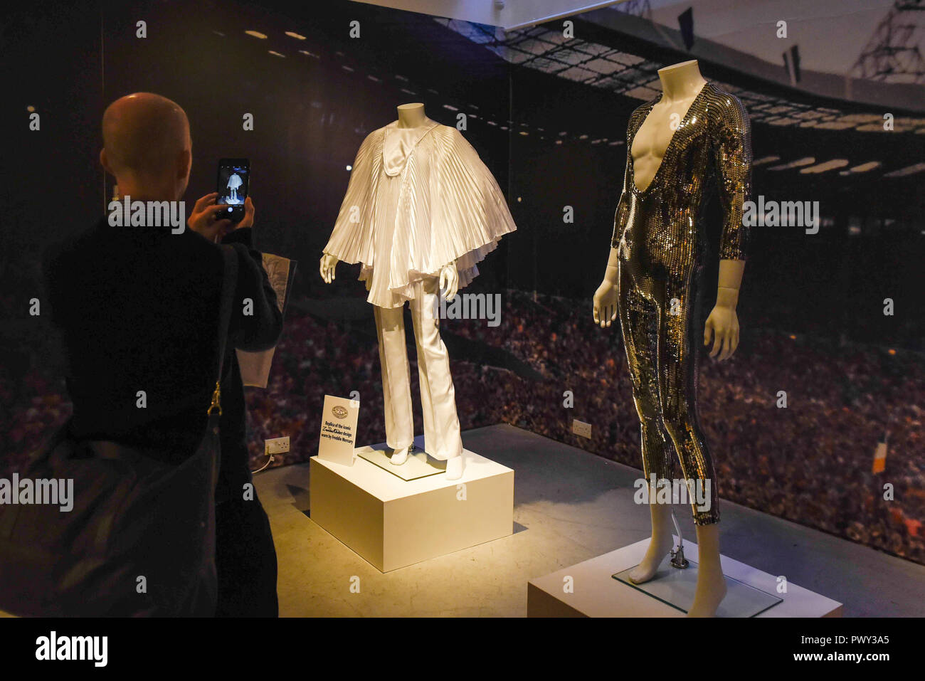 Queen rock band with memorabilia hires stock photography and images