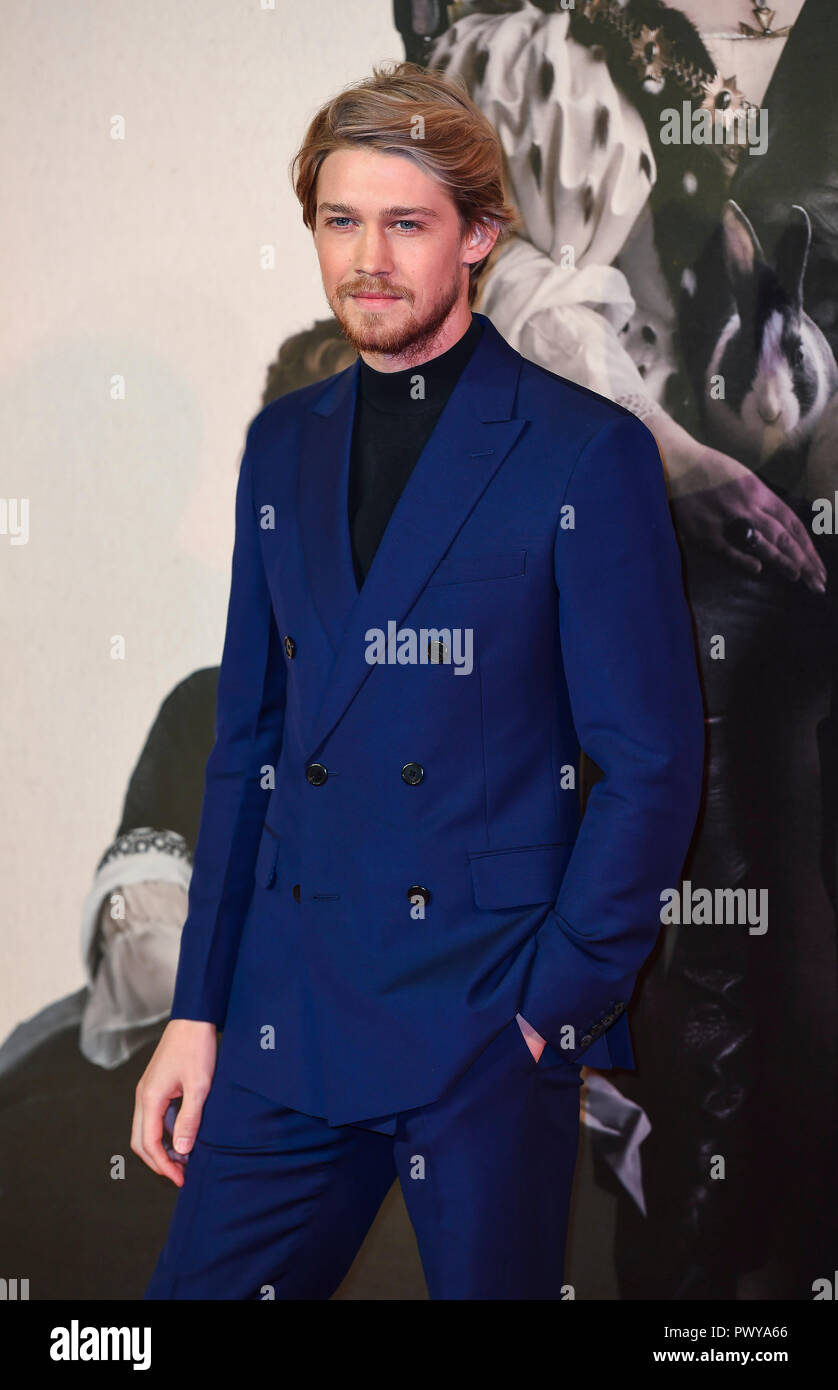 Joe alwyn hires stock photography and images Alamy