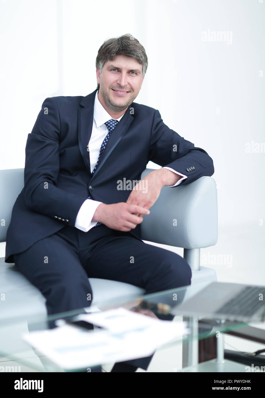 Spacious office desk male hi-res stock photography and images - Alamy