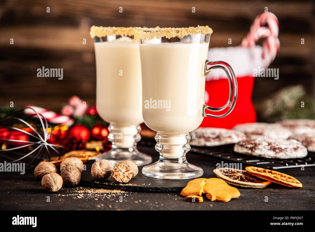 Traditional eggnog for Christmas Stock Photo Alamy