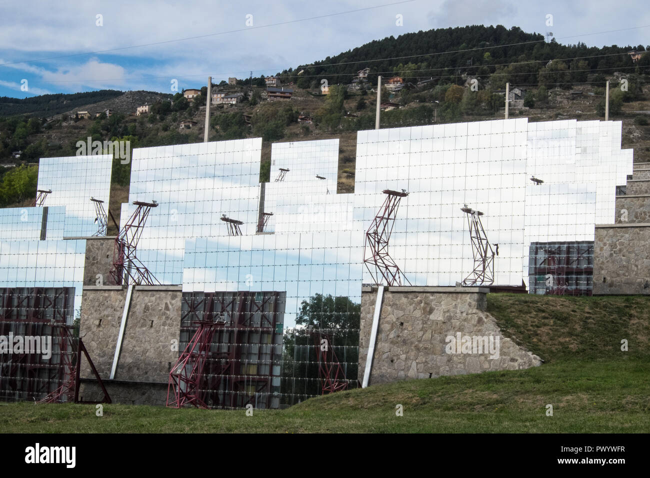 Odeillo,Font Romeu,solar furnace,solar,power,energy,generation,huge ...