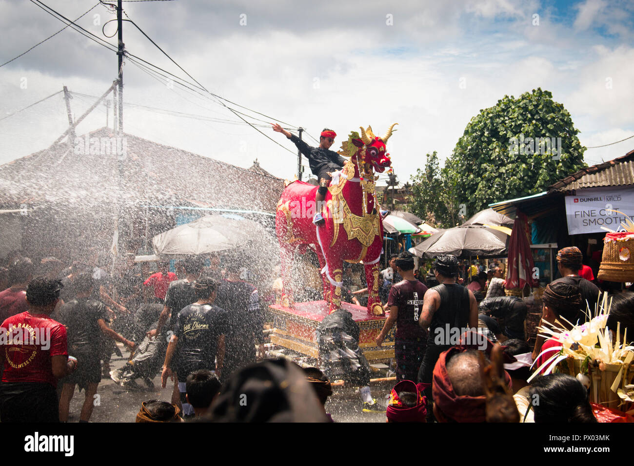 UBUD, BALI - JANUARY 2018: A funeral and cremation ceremony in a little ...