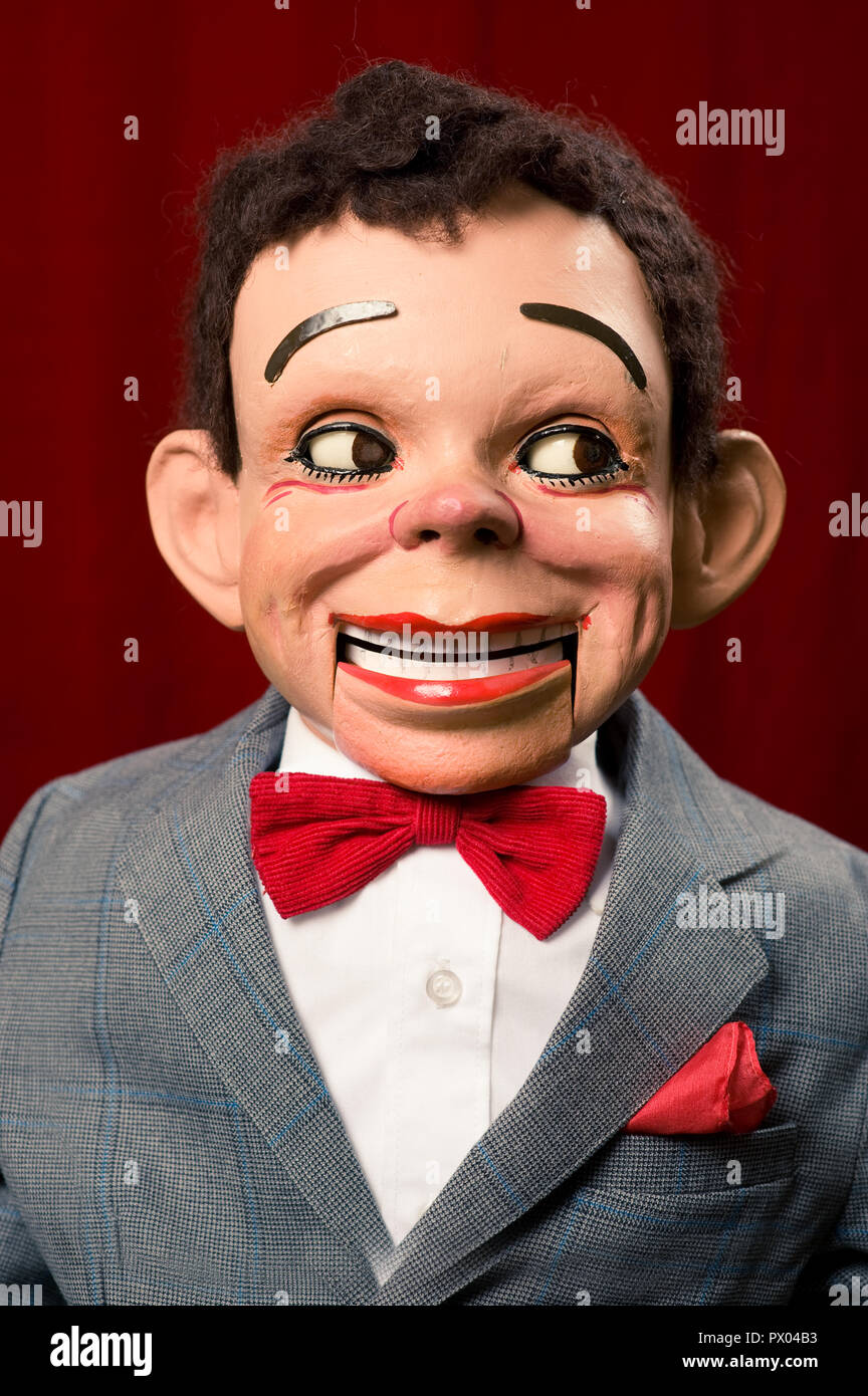 a-ventriloquist-dummy-close-up-PX04B3.jpg