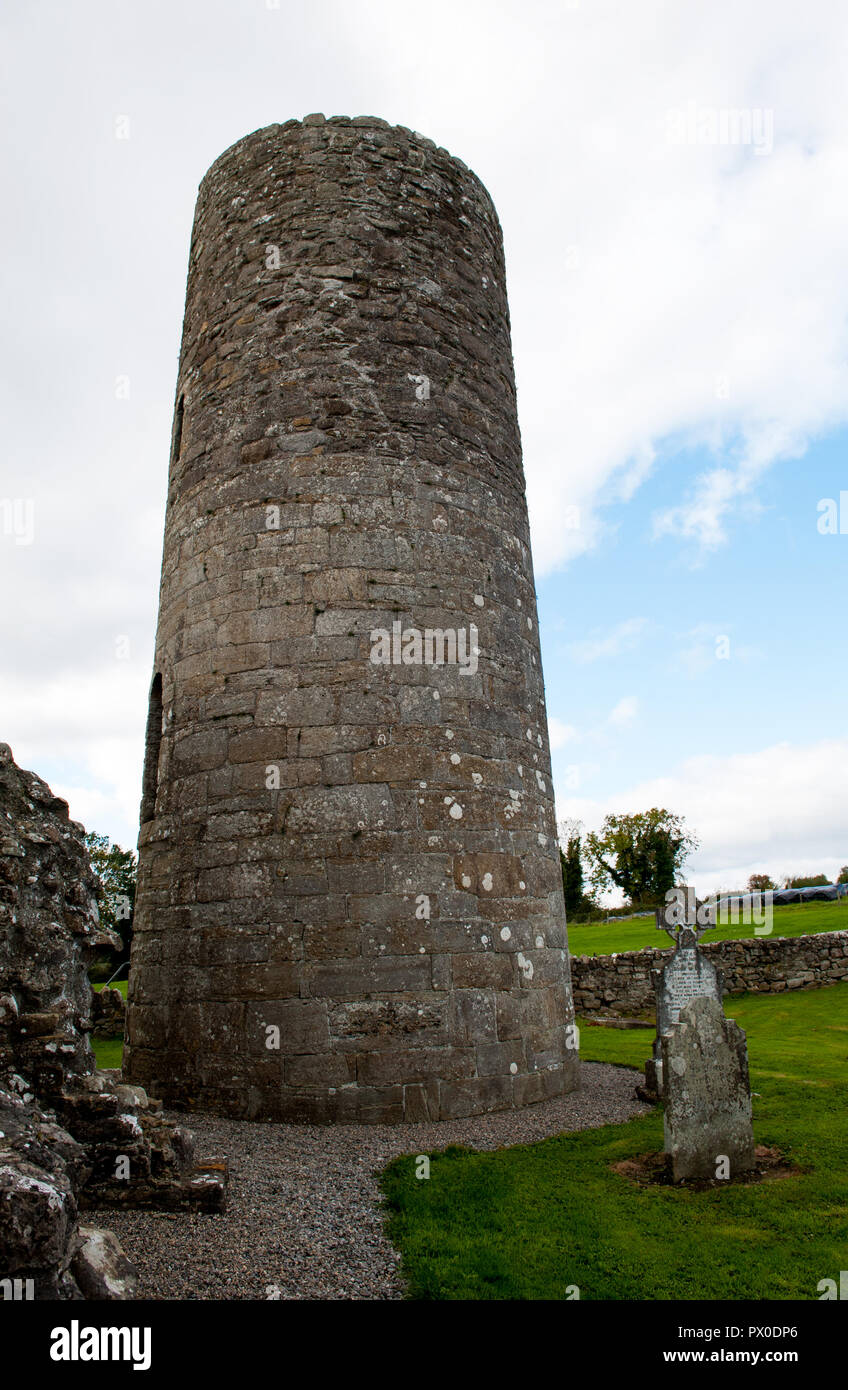 Drumlane Abbey and round tower, Milltown, co, Cavan, Ireland Stock