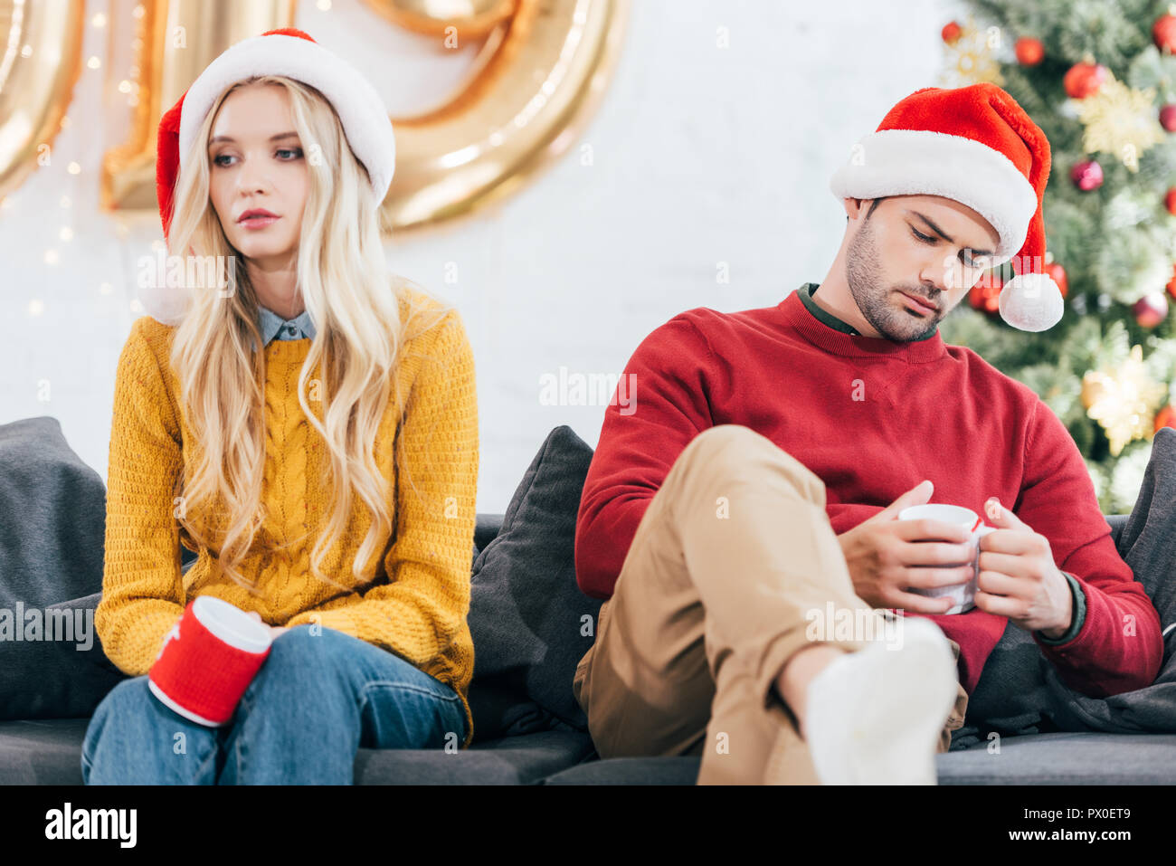 рождество христово празднование. ругаться в рождество. новый год семья. ссора в новогоднюю ночь. рождество семья.