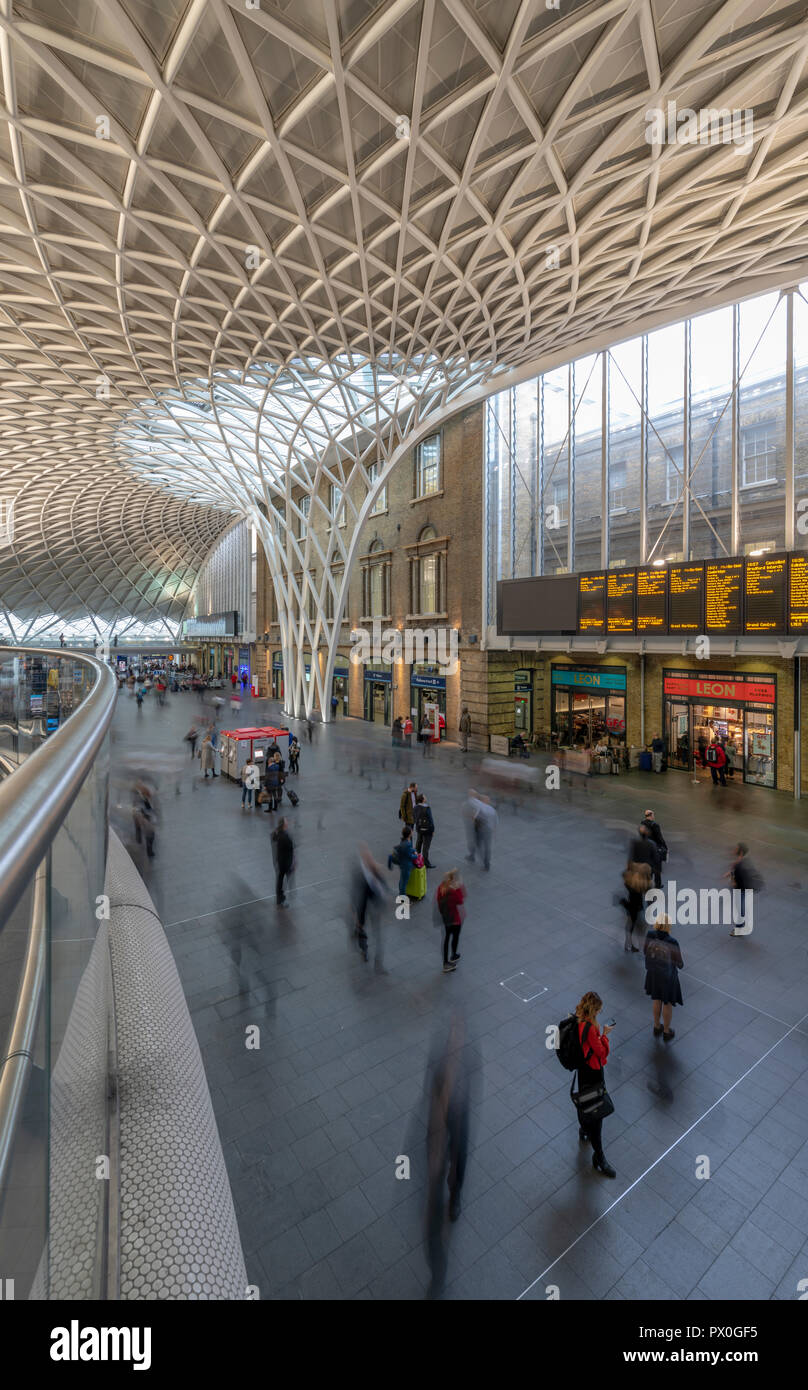 Kings Cross Station Departure Board Stock Photos & Kings Cross Station Departure Board Stock Kings Cross Station Departure Board Stock Photos & Kings Cross Station Departure Board Stock