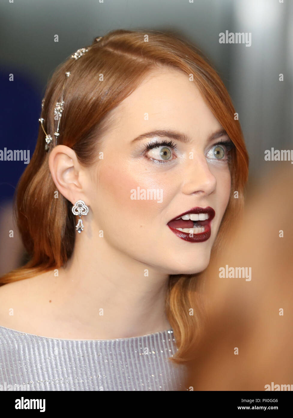 Emma stone the favourite film still hi-res stock photography and images -  Alamy