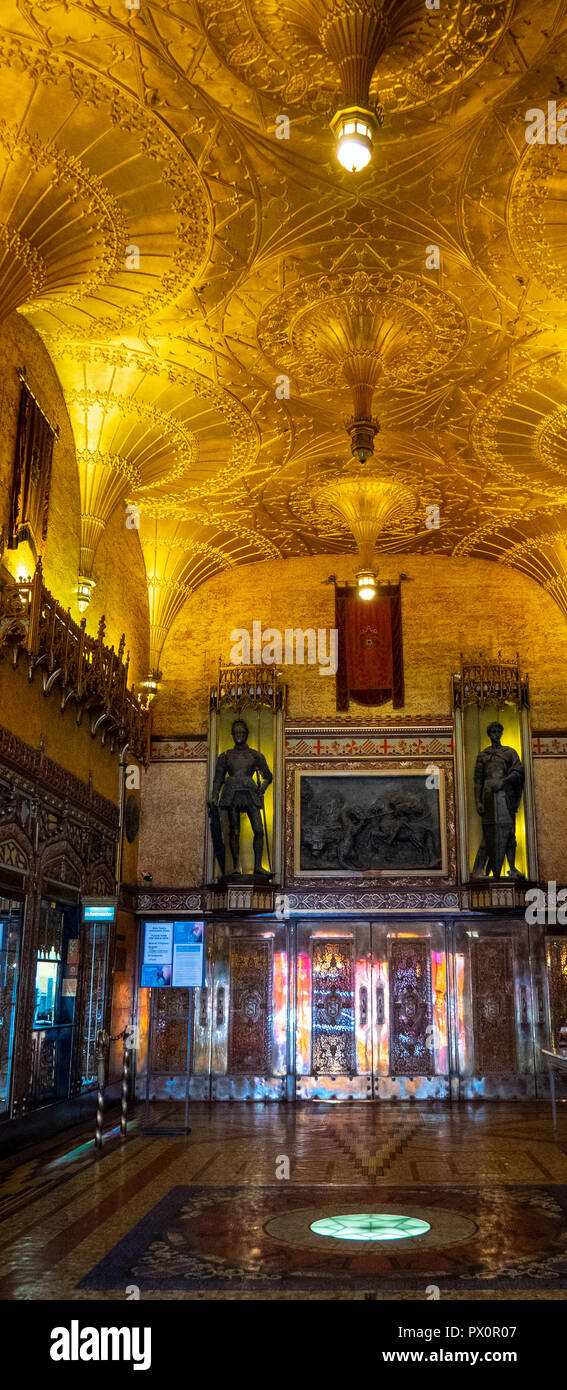 Fan Vaulted Ceiling And Gothic Style Foyer Of The State