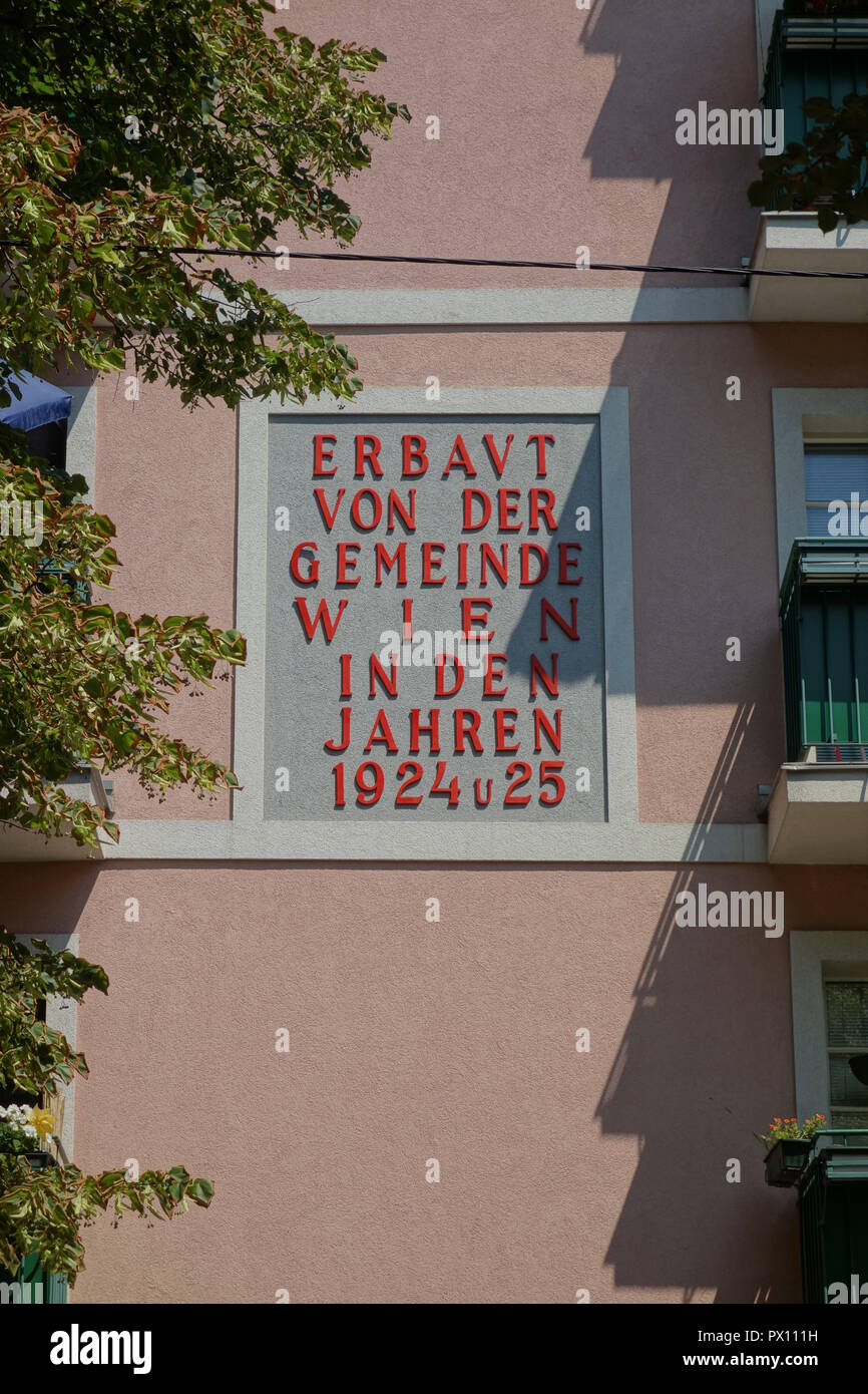 Wien, Gemeindebau des 'Roten Wien' Vienna, Council Tenement Block