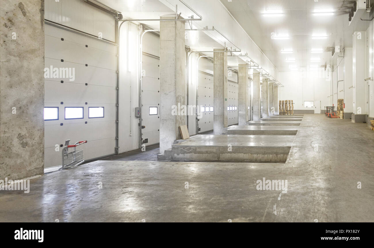 Interior Loading Dock High Resolution Stock Photography and Images - Alamy
