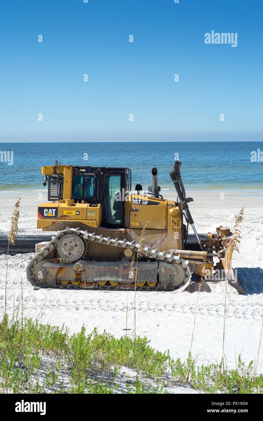 At work on the beach replenishment hi-res stock photography and images -  Alamy