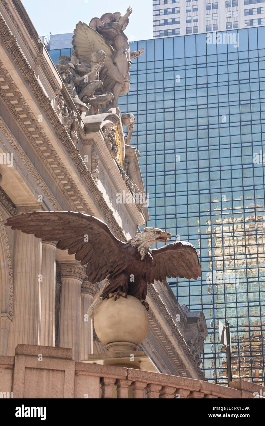 Massive iron eagle at Grand Central Terminal, NYC, USA Stock Photo