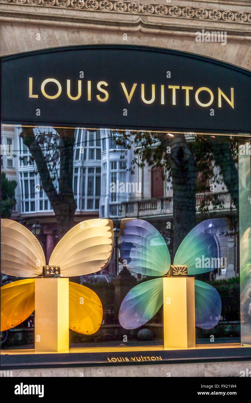 Louis Vuitton store at the Waterside Shops - License, download or print for  £18.00, Photos