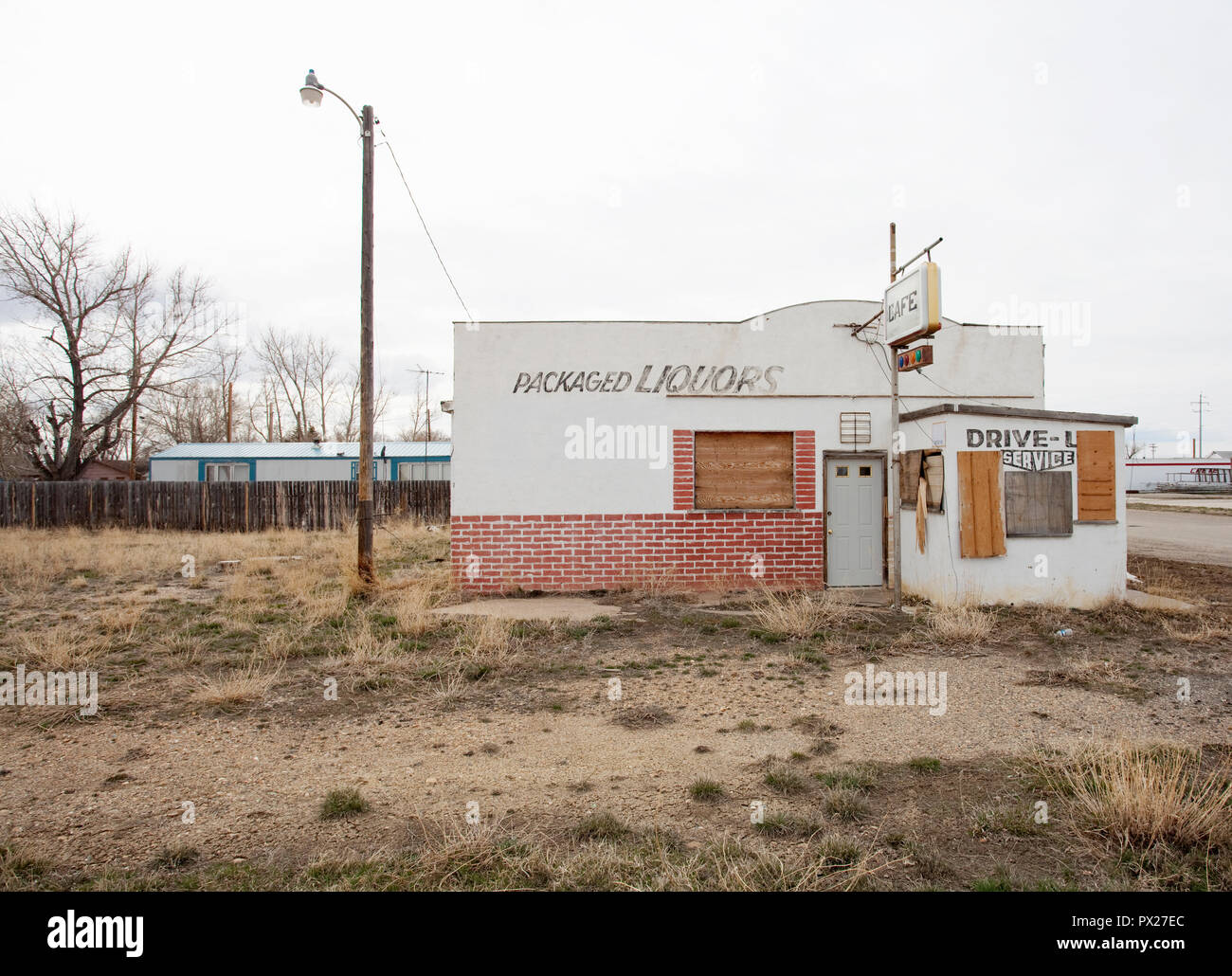Abandoned liquor store in Wyoming, USA Stock Photo