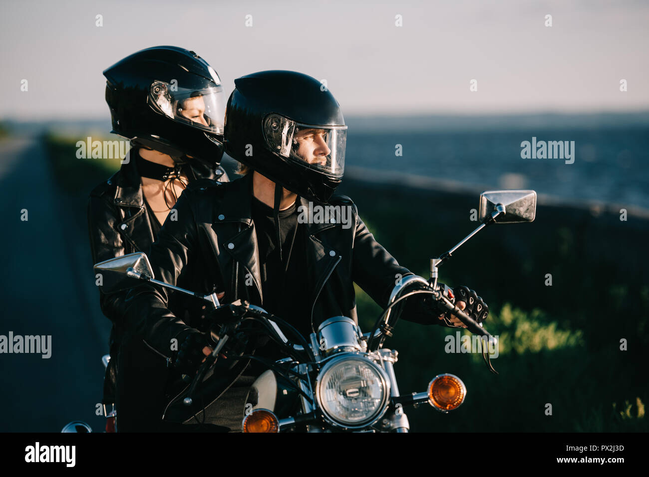 revzilla shoei rf 1200 Shoei RF-1200 Full Face Helmet Review