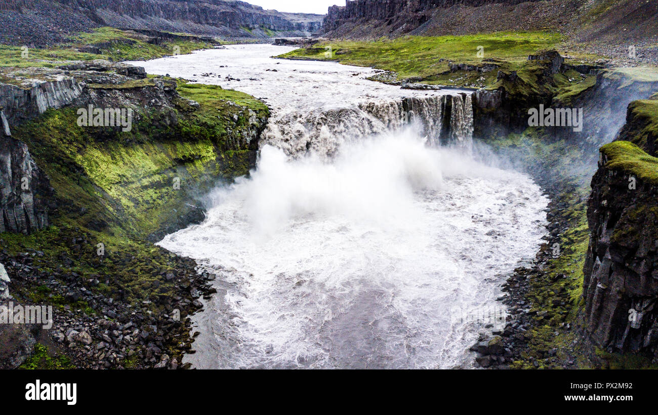 Hafragilsfoss, downstream from Dettifoss, Jökulságljúfur canyon, Northeast Iceland Stock Photo