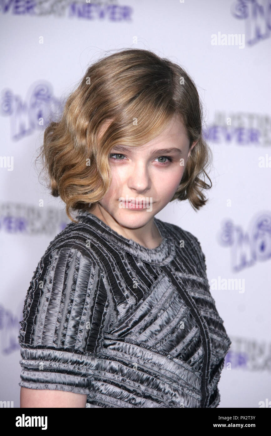 Chloe moretz 2022 hi-res stock photography and images - Alamy