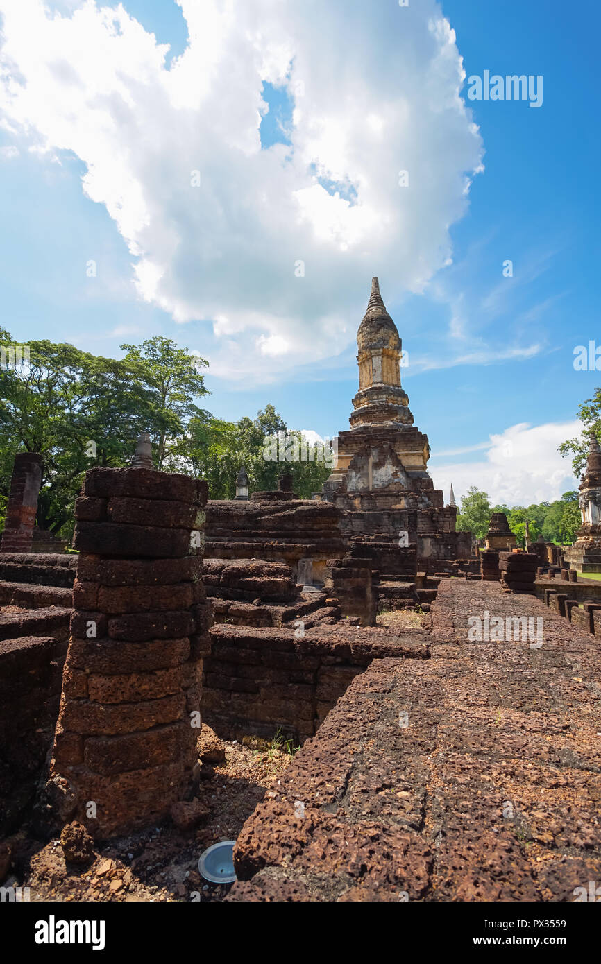 UNESCO World Heritage site Wat Jedi Jed Teaw in Si Satchanalai Historical Park, Sukhothai, Thailand. Stock Photo