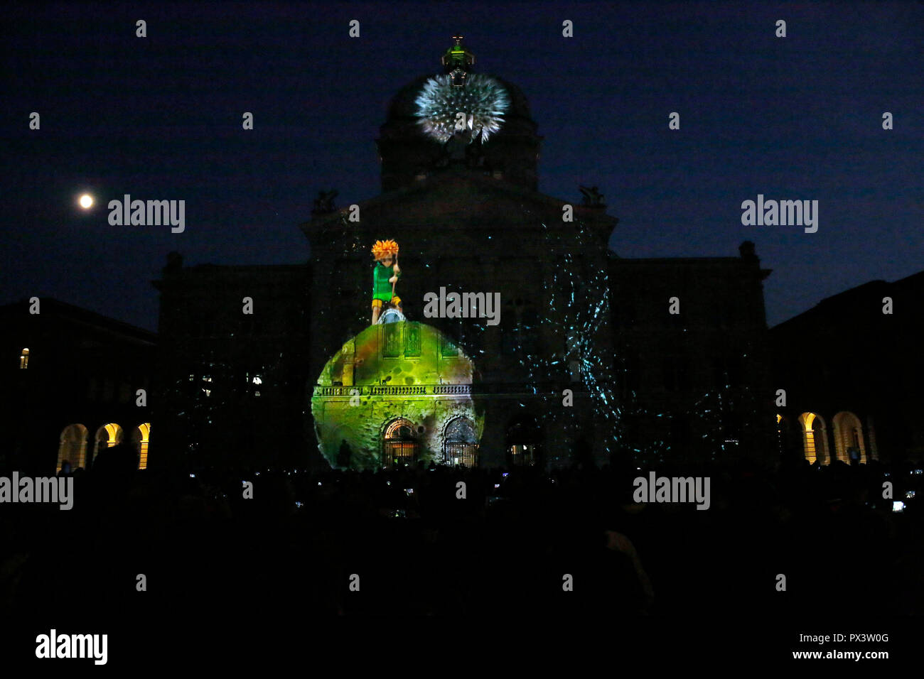 Bern. 19th Oct, 2018. Photo taken on Oct. 19, 2018 shows the light show Rendez-vous Bundesplatz in front of the Swiss Parliament Building in Bern, Switzerland. The annual light show, which will last till Nov. 24, shows the world-famous novella 'The Little Prince' by Antoine de Saint-Exupery this year. Credit: Ruben Sprich/Xinhua/Alamy Live News Stock Photo