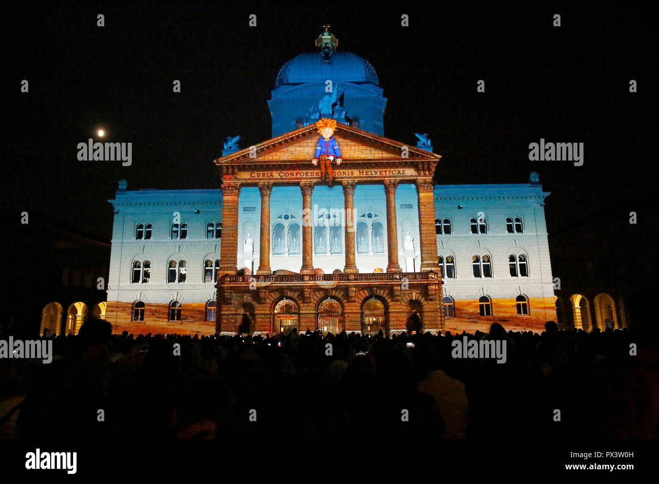 Bern. 19th Oct, 2018. Photo taken on Oct. 19, 2018 shows the light show Rendez-vous Bundesplatz in front of the Swiss Parliament Building in Bern, Switzerland. The annual light show, which will last till Nov. 24, shows the world-famous novella 'The Little Prince' by Antoine de Saint-Exupery this year. Credit: Ruben Sprich/Xinhua/Alamy Live News Stock Photo