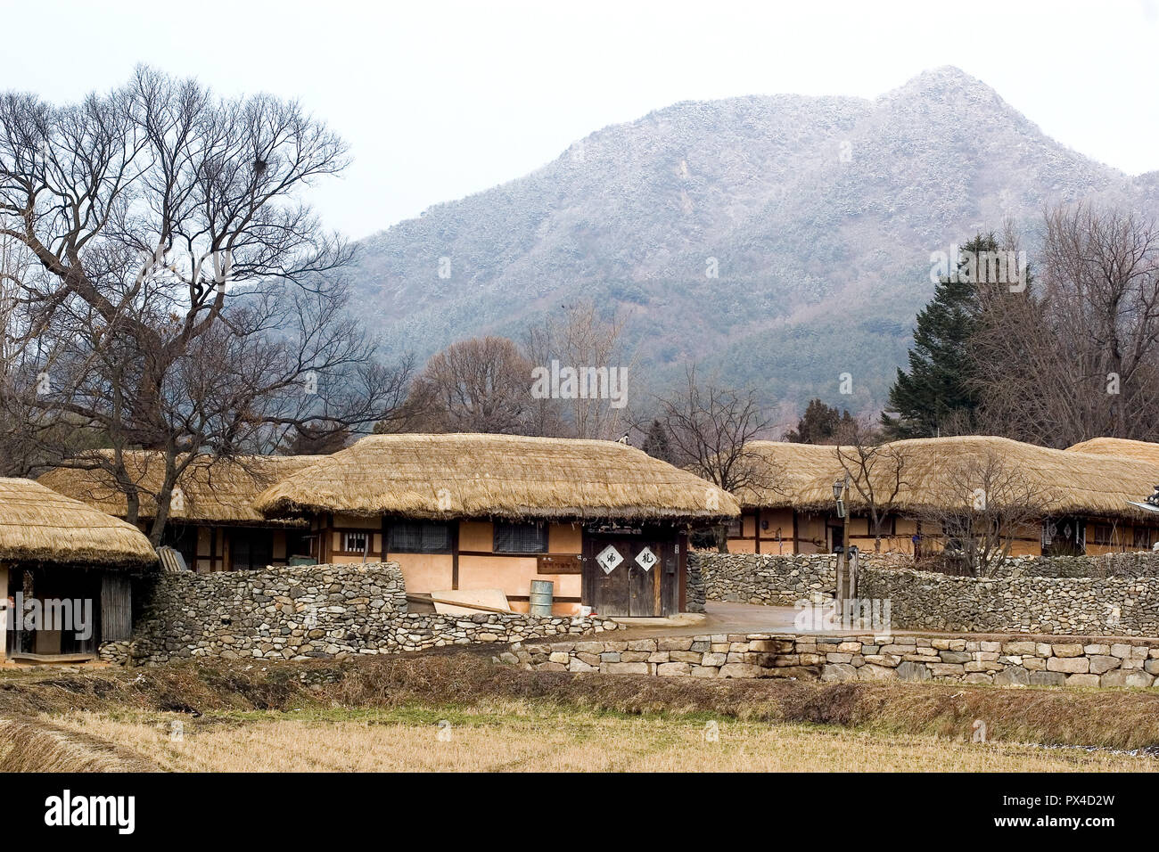 Oeam Folk Village Asan Si Chungcheongnam Do South Korea Stock Photo Alamy Oeam Folk Village Asan Si Chungcheongnam Do South Korea Stock Photo Alamy